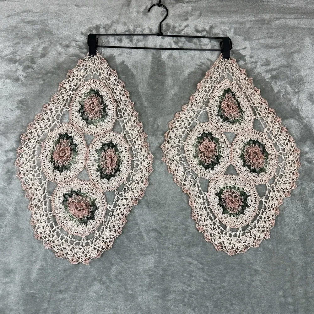 VTG Hand Crochet Doily Set 2 Lace 3D Raised Flowers Diamond 18
